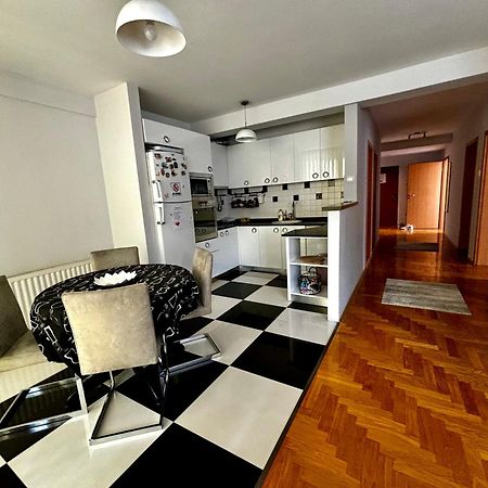 Cozy City Center Apartment Prizren Eksteriør billede