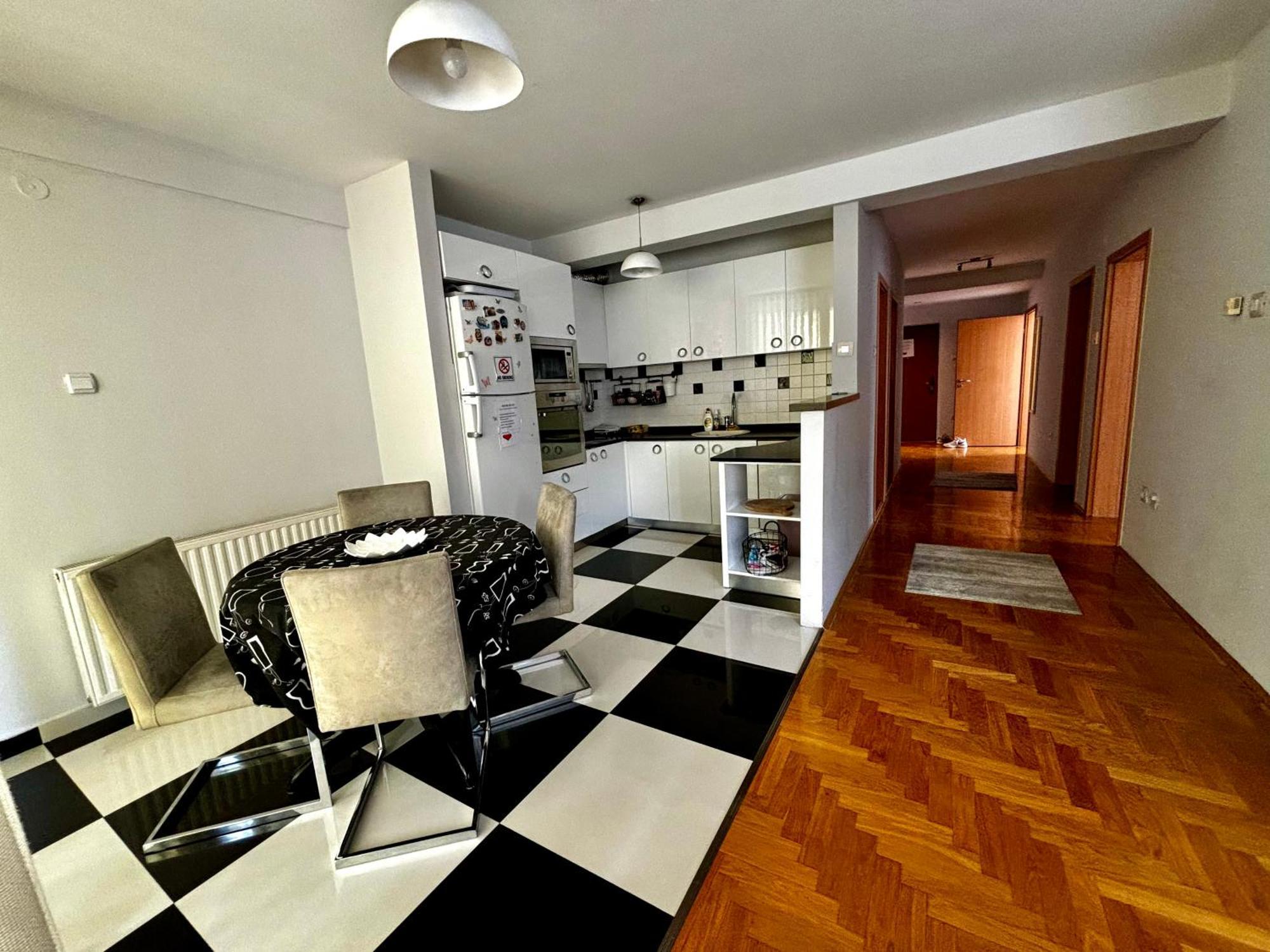 Cozy City Center Apartment Prizren Eksteriør billede